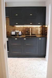 Afbeelding uit fotogalerij van Hector's Row in Tobermory