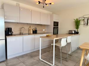 Gallery image of Frasso T3 Vue mer centre de Porticcio et Garage in Grosseto-Prugna