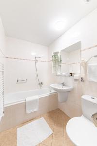 Kúpeľňa v ubytovaní Hotel Sněžné
