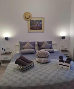 Giường trong phòng chung tại SelfCheckIn - Apartman Vlašić - Vodice - Parking - Wi-Fi