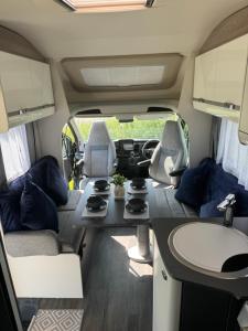 Gallery image of Motorhome life in Radipole