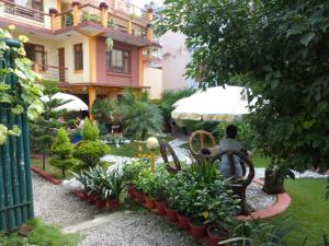 Jardín al aire libre en Elbrus Home