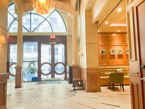 Posezení v ubytování Executive Hotel Le Soleil New York