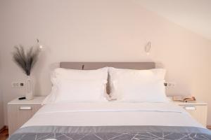 Кровать или кровати в номере Hotel SOL