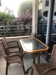 Balkón nebo terasa v ubytování Apartments Rafailović Ljubo