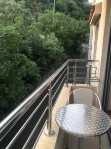 Balkón nebo terasa v ubytování Apartments Rafailović Ljubo
