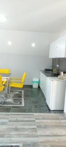 Kuchyň nebo kuchyňský kout v ubytování Apartmani Romansa Perucac