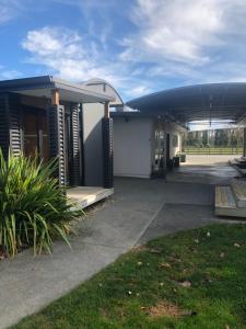 Το κτήριο όπου στεγάζεται  ο ξενώνας