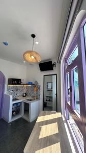 Kuchyň nebo kuchyňský kout v ubytování Homestay BỒ CÔNG ANH