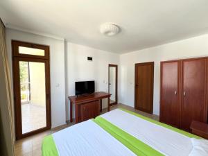 Et tv og/eller underholdning på Къща за гости Теодора + 26 billeder