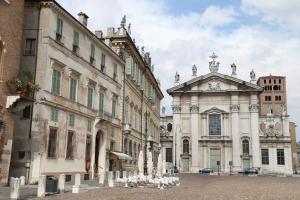 Gallery image of Ca' Tazzoli in Mantova
