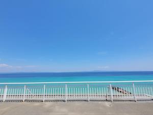 Billede fra billedgalleriet på Sea Front Loft by GOLDENLAND i Kallithea Halkidikis