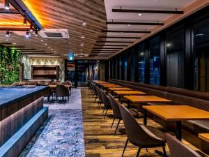 Ristorante o altro punto ristoro di APA Hotel & Resort Osaka Umeda Eki Tower
