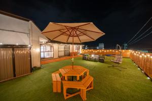 Un pato o zona al aire libre en FUJIクロスゲートハウス