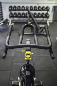 Fitness centrum a/nebo fitness zařízení v ubytování First Hotel Grand