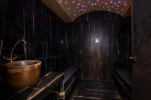 Koupelna v ubytování Fotinari Villas + 111 fotografií