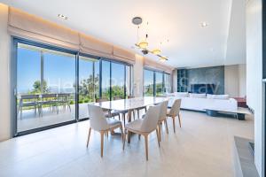 Posezení v ubytování Villa Bel Air neuve, piscine, vue mer