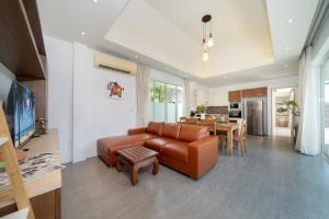 Η κουζίνα ή μικρή κουζίνα στο Bangtao villa 3 bedroom