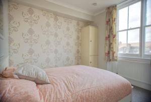 Katil atau katil-katil dalam bilik di Seashell - Hastings +10 gambar