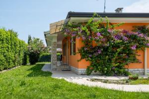 Vonkajšia záhrada v ubytovaní Villa Elisea
