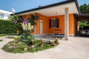 Vonkajšia záhrada v ubytovaní Villa Elisea
