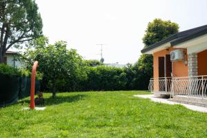 Vonkajšia záhrada v ubytovaní Villa Elisea
