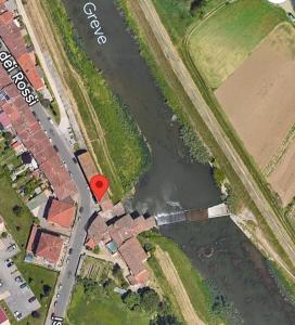 Výhled na řeku, která protéká v blízkosti apartmánu