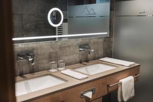 Koupelna v ubytování Hotel Piz Buin