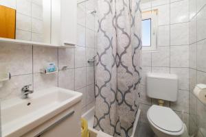 Kúpeľňa v ubytovaní Apartments Ruzica F