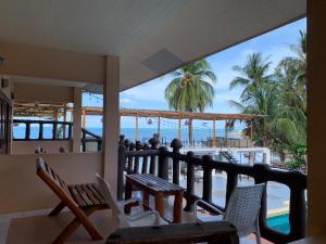 Gallery image of Paradise Bungalows in Haad Rin