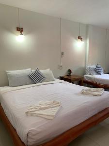 Gallery image of Paradise Bungalows in Haad Rin