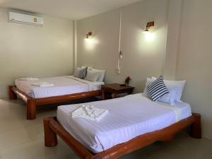 Gallery image of Paradise Bungalows in Haad Rin