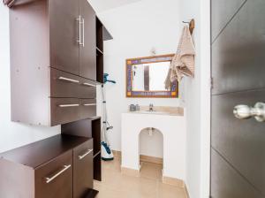 Kuchyň nebo kuchyňský kout v ubytování Casa La Arboleda Juriquilla