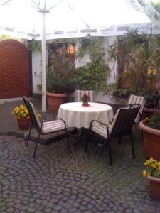 Patio nebo venkovní prostory v ubytování Hotel Keller