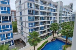 Swimmingpoolen hos eller tæt på Grand Avenue Pattaya - 2 b - 2 baths, Pool View, 60sqm
