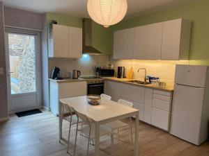 Galeriebild der Unterkunft Appartement centre-ville in Saulieu + 1 Foto