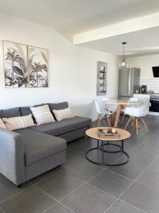 Χώρος καθιστικού στο Las Dunas Blancas - FTV Holidays Homes