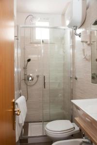 Koupelna v ubytování Hotel Touring
