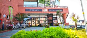 Jízda na kole v ubytování Baya Hotel nebo okolí