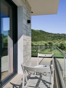 Балкон или терраса в Villa Tonia Livadh Himare