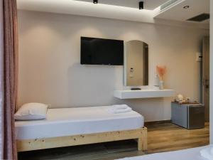 Кровать или кровати в номере Villa Tonia Livadh Himare