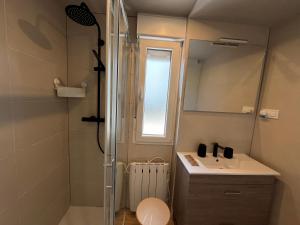 Koupelna v ubytování Apartamentos El Valle + 34 fotografií
