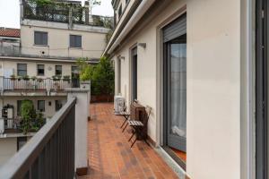 Balkón alebo terasa v ubytovaní VILLA FENIX MILANO