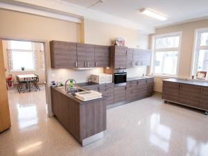 A kitchen or kitchenette at Lofoten sommerhotell og vandrerhjem