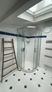 Ένα μπάνιο στο Maison jardin proximité Bayeux, Arromanches