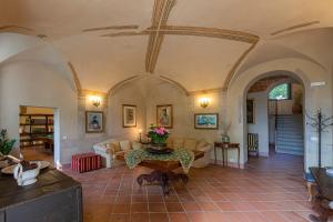 Χώρος καθιστικού στο Villa Carisma