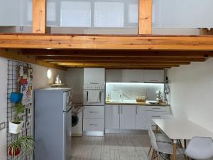Imagen de la galería de Dario's Loft in central Vlora City., en Vlorë 14 fotos más