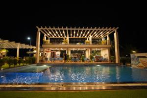 Bazén v ubytování Sea Resort !! 500 Metre Dheusagar Park !! New Digha !! Pet Friendly !! nebo v jeho okolí