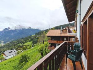 Nespecifikovaný výhled na hory nebo výhled na hory při pohledu z aparthotelu