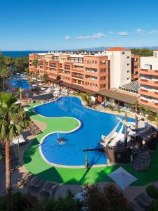 Bazén v ubytovaní H10 Mediterranean Village alebo v jeho blízkosti